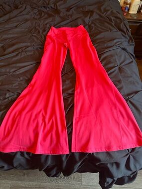 Hot pink flare, Fabletics leggings